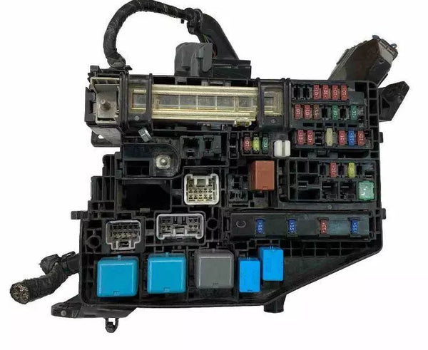Caja de fusibles del motor Scion TC (2014, 2015 y 2016), conjunto de relé y fusible del motor OEM 8274121040