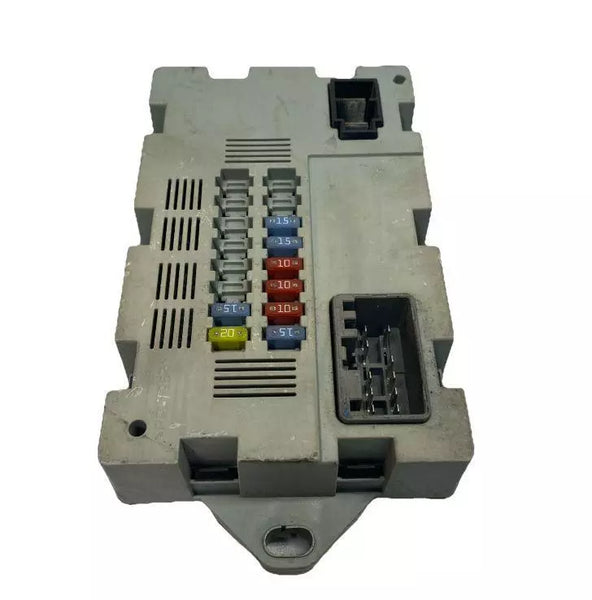 2017 JAGUAR XE JUNCTION BOX FUSE RELAY BLOCK BOX ASSEMBLY OEM CPLA14Q073AA