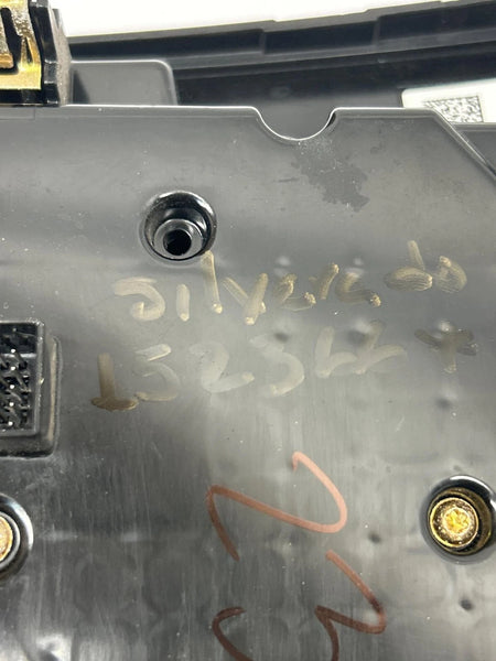2019 TO 2022 CHEVY SILVERADO RADIO AM FM CONTROL PANEL ASSY OEM 23243933