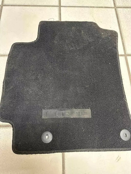 19 20 21 22 23 KIA FORTE FLOOR MATS FLOOR MATS COMPLETE SET OF 4 MATS BLACK ASSY OEM