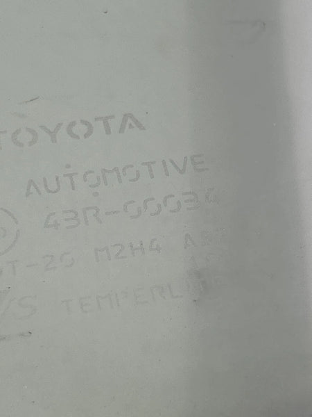 2019 TO 2025 TOYOTA COROLLA FRONT VENT WINDOW LEFT SIDE OEM 6812612020