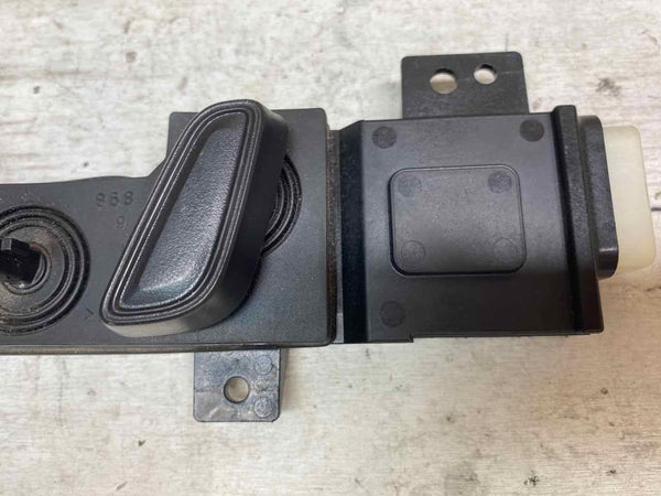 Interruptor de asiento delantero izquierdo para Toyota Highlander 2020, lado del conductor, OEM