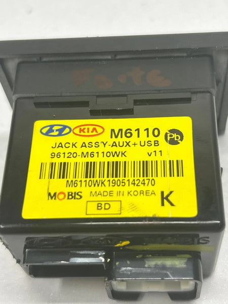 2020 KIA FORTE CENTER CONSOLE AUXILIAR USB PORT CHARGER ASSY OEM 96120M6110WK