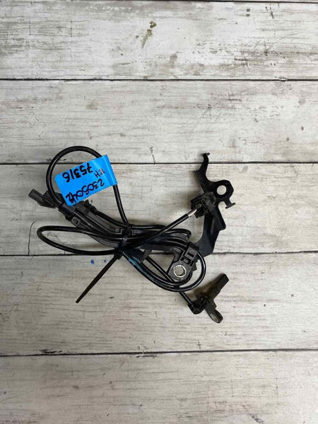 2022 TOYOTA COROLLA FRONT RIGHT PASSENGER SIDE SPEED SENSOR OEM 8826647330
