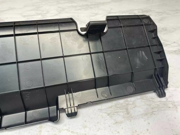 20 21 22 23 24 TOYOTA HIGHLANDER JACK HOLE DECK TRIM COVER SERVICE OEM 647180E040