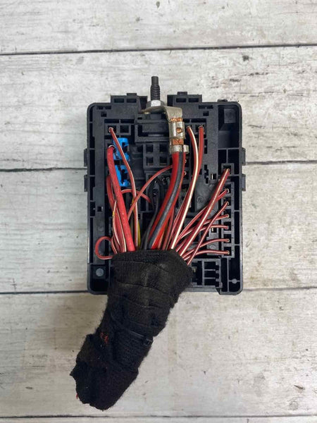 2015 CHEVROLET CAMARO JUNCTION FUSE RELAY BLOCK BOX OEM 13676641