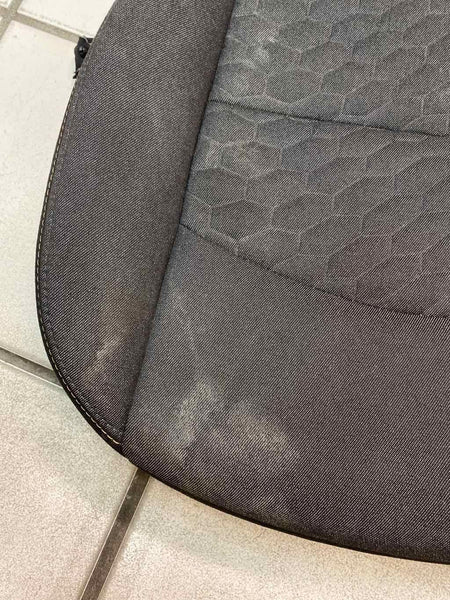18 21 CHEVROLET EQUINOX FRONT LEFT SEAT LOWER BOTTOM BLACK CLOTH OEM 84118175