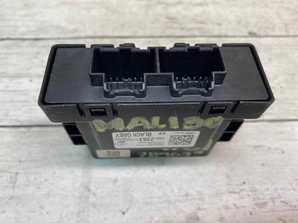 2017 2018 CHEVY MALIBU DRIVER PARK ASSIST CONTROL MODULE OEM 13512363