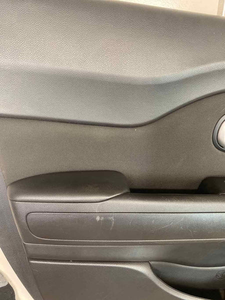 14 19 KIA SOUL LH PANEL DE MOLDURA DE PUERTA DELANTERA IZQUIERDA OEM NEGRO 82307B2030DT1