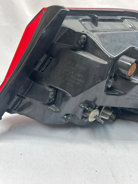 2020 HYUNDAI ELANTRA TAIL LIGHT LEFT SIDE QUARTER PANEL SEDAN OEM 92401F3500