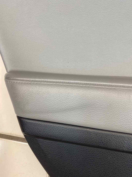10 13 TOYOTA 4RUNNER SR5 RAR PANEL DE MOLDURA DE PUERTA IZQUIERDA CUERO GRIS OEM 6764035C20C3