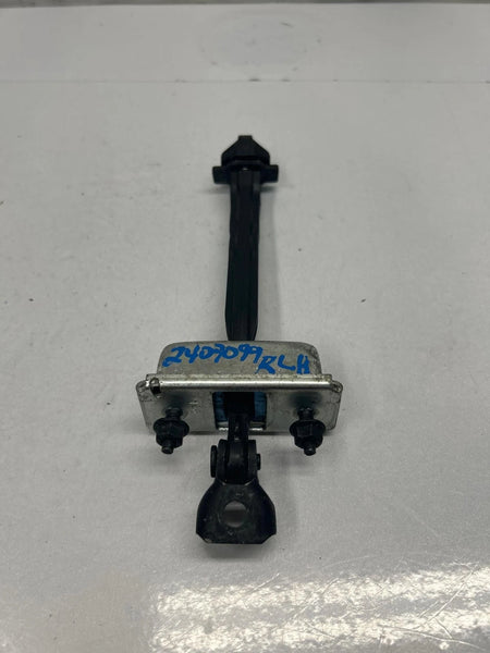 2020 CHEVROLET BLAZER DOOR HINGE HOLDER ONLY REAR LEFT SIDE ASSY OEM