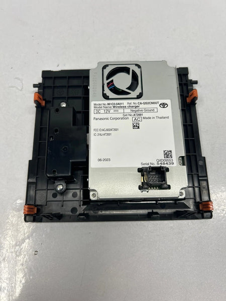 2023 TOYOTA COROLLA CROSS BATTERY WIRELESS CHARGING PAD MODULE OEM 861C00A011