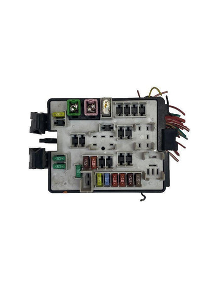 Caja de relé de fusibles del interior de la cabina del Chevy Camaro 2015 OEM 13676641