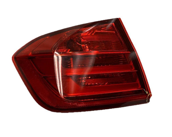 2012 TO 2015 BMW 328 TAIL LIGHT RIGHT SIDE SEDAN QUARTER PANEL ASSY OEM 63217313039