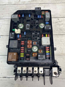 Chevrolet Equinox engine fuse box from 2018 to 2022 relay 1.5L assy OEM 84809671