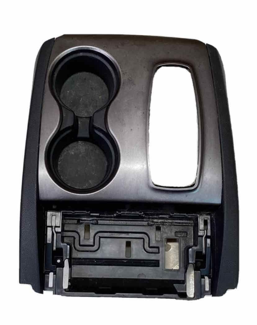 PORTAVASOS DE LA CONSOLA CENTRAL DELANTERA HONDA PILOT 2021 OEM 77295TG7A1