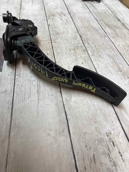 2015 JEEP PATRIOT 2.0L PEDAL ACCELERATOR ASSY OEM 04891585AE