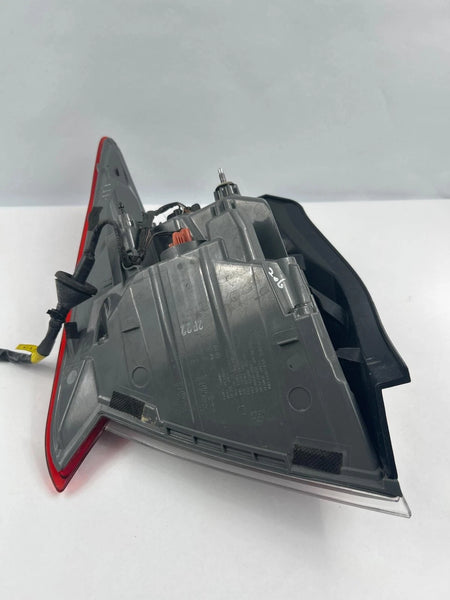 2021 25 HYUNDAI ELANTRA TAIL LIGHT OUTER RIGHT SIDE INCANDESCENT OEM 92402AA020