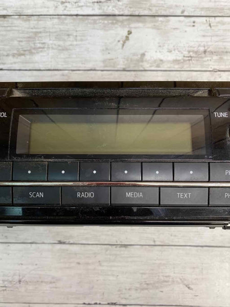 14 16 TOYOTA COROLLA RADIO PANTALLA Y RECEPTOR SIN PANTALLA DE 6.1" OEM