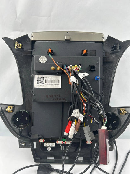 2017 2018 2019 2020 GMC YUKON RADIO AM FM DISPLAY RECEIVER ASSY OEM 61258128