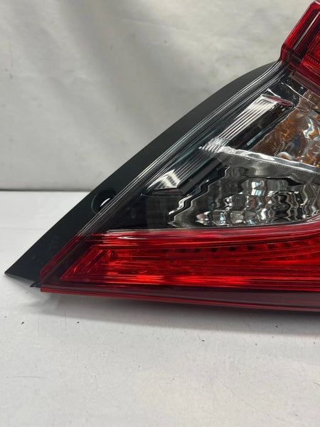 2016 2021 HONDA CIVIC TAIL LIGHT RIGHT QUARTER PANEL MOUNTED SEDAN ASSY