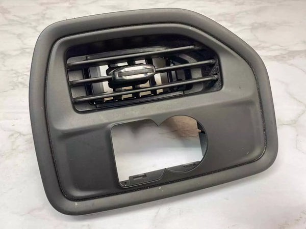 20 21 22 CHEVROLET SILVERADO 1500 VENTILACIÓN DE AIRE ACONDICIONADO HVAC EXTERIOR LADO IZQUIERDO OEM 84701324