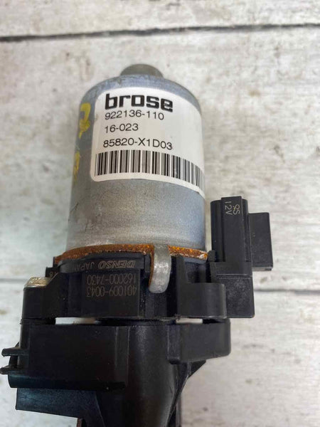 MOTOR DE AJUSTE DEL ASIENTO DELANTERO IZQUIERDO DEL TOYOTA COROLLA 2020 OEM 85820X1D03
