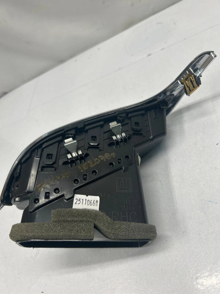 2019 CHEVY EQUINOX AIR CONDITIONER VENT CENTER RIGHT SIDE DASHBOARD OEM 84211437