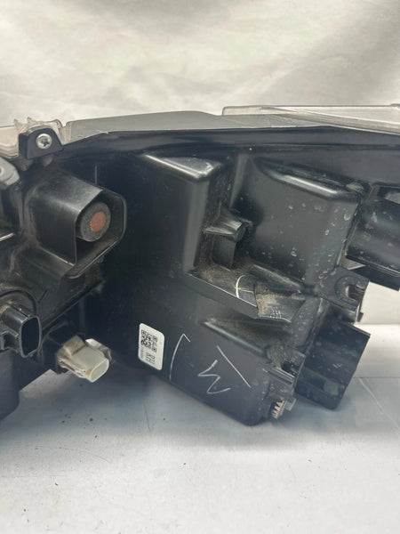 2023 2025 TOYOTA COROLLA HEADLIGHT RIGHT SIDE LED INCANDESCENT TURN SIGNAL ASSY