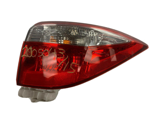 2014 TO 2016 TOYOTA COROLLA TAIL LIGHT RIGHT PASSENGER SIDE QUARTER PANEL OEM