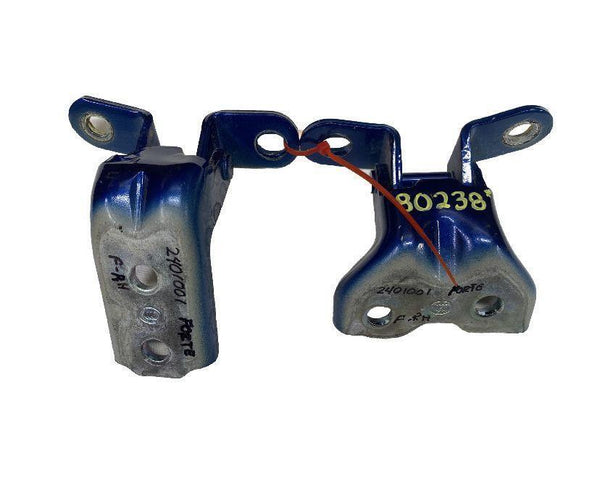 Kia Forte door hinge from 2019 to 2022 front right passanger side OEM assy