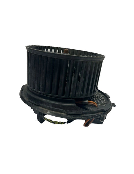 2013 TO 2022 VOLKSWAGEN PASSAT BLOWER MOTOR MOTOR ASSEMBLY OEM 561820015E