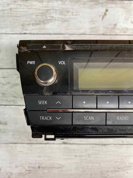 14 16 TOYOTA COROLLA RADIO PANTALLA Y RECEPTOR SIN PANTALLA DE 6.1" OEM