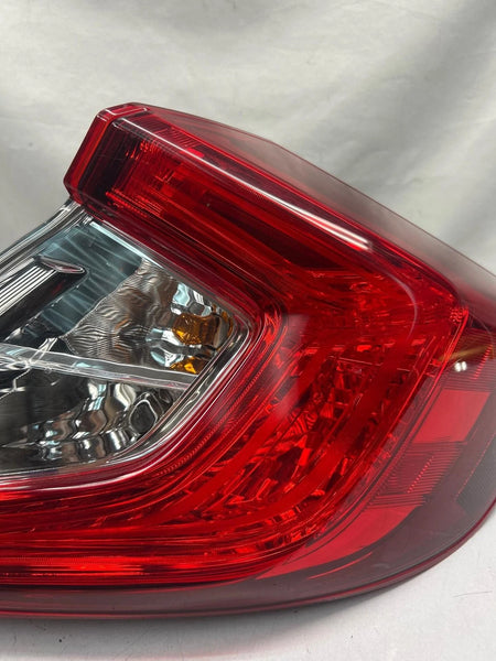 2016 2021 HONDA CIVIC TAIL LIGHT RIGHT QUARTER PANEL MOUNTED SEDAN ASSY