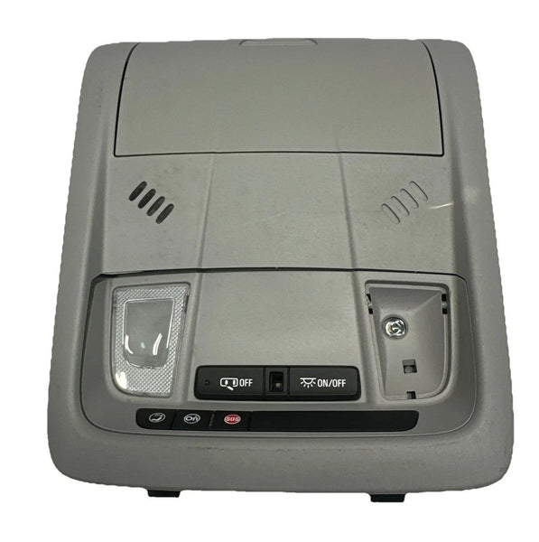 2018 TO 2022 CHEVROLET EQUINOX OVERHEAD CONSOLE DOOM LIGHT ROOF CENTER OEM 84610655