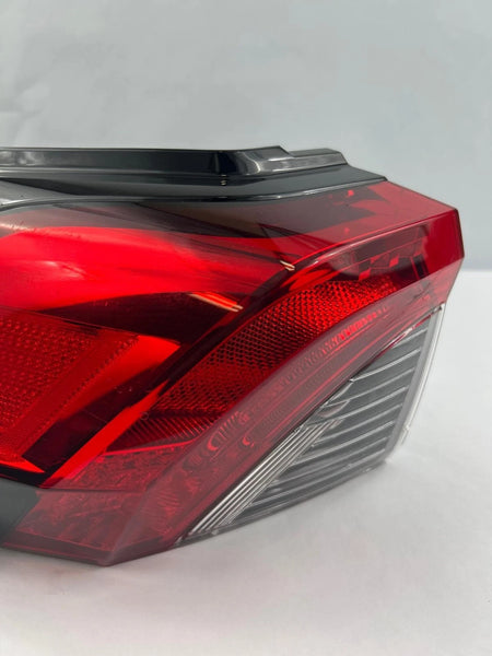 2019 TO 2025 TOYOTA RAV-4 TAIL LIGHT QUARTER PANEL LEFT SIDE ASSY OEM 8156142220