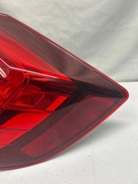 2016 2021 HONDA CIVIC TAIL LIGHT RIGHT QUARTER PANEL MOUNTED SEDAN ASSY