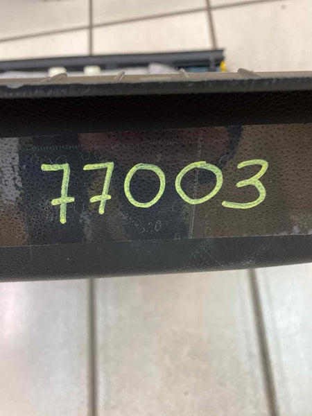 15 22 CHEVY COLORADO PANEL DE MOLDURA DE PUERTA TRASERA DERECHA 84725427 TIENE UNA PEQUEÑA PIEZA ROTA