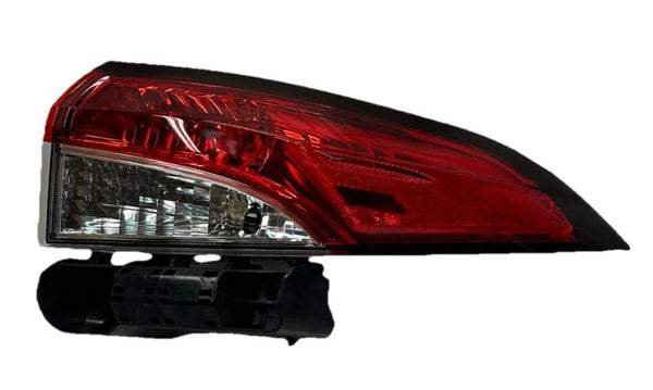 2020 TO 2024 TOYOTA COROLLA TAIL LIGHT RIGHT SIDE QUARTER SEDAN OEM 8155112D10