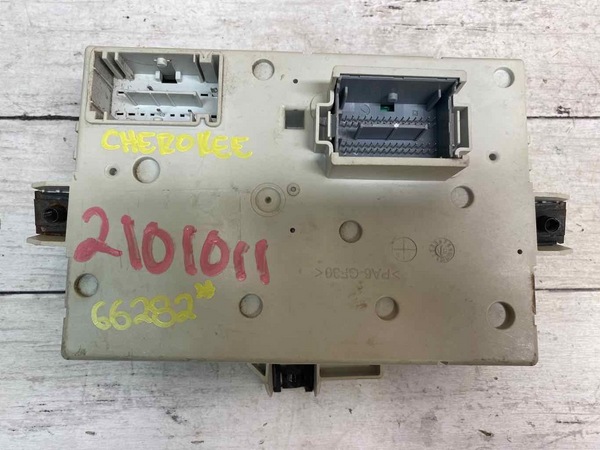 2017 2018 JEEP CHEROKEE BCM BODY CONTROL MODULE UNIT OEM ASSY 68303098AD