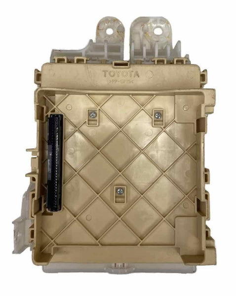 Caja de conexiones para Toyota Corolla 2017, dentro de la caja del bloque de fusibles y relés, OEM 8273002F41