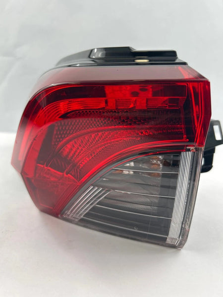2019 TO 2025 TOYOTA RAV-4 TAIL LIGHT QUARTER PANEL LEFT SIDE ASSY OEM 8156142220