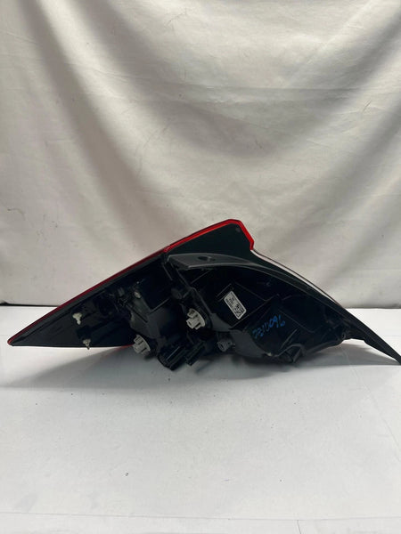 2016 2021 HONDA CIVIC TAIL LIGHT RIGHT QUARTER PANEL MOUNTED SEDAN ASSY