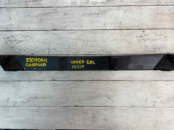 2021 TOYOTA COROLLA FRONT UPPER GRILLE ASSY OEM 90975A2011