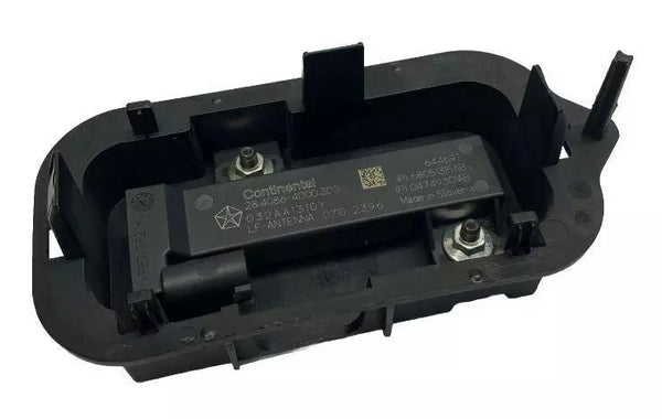 Conjunto de receptor de antena de entrada sin llave para Alfa Romeo Giulia 2020 OEM 68051315AB