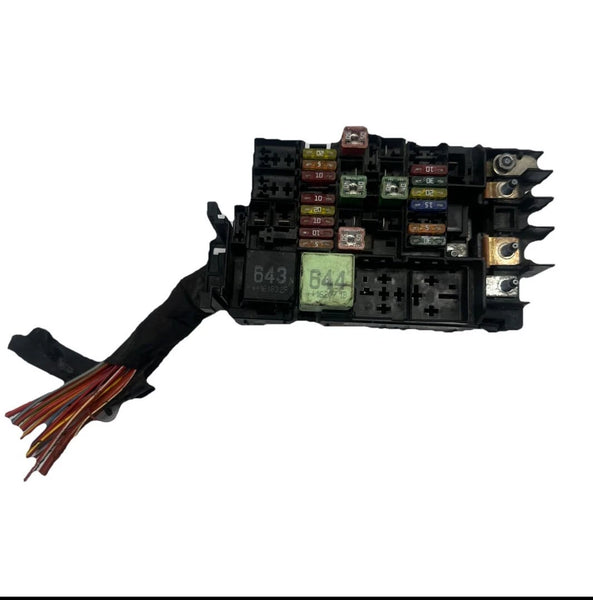 2015 TO 2018 VOLKSWAGEN JETTA ENGINE FUSE BOX BLOCK RELAY ASSY OEM 5C0937819L