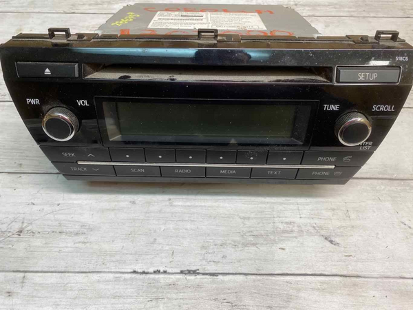 14 16 TOYOTA COROLLA RADIO DISPLAY AND RECEIVER W/O 6.1" SCREEN OEM 8612002F60