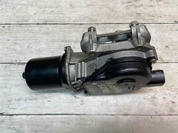 Infiniti Q50 windshield wiper motor 2014 to 2019 front assy OEM 288104GF0A