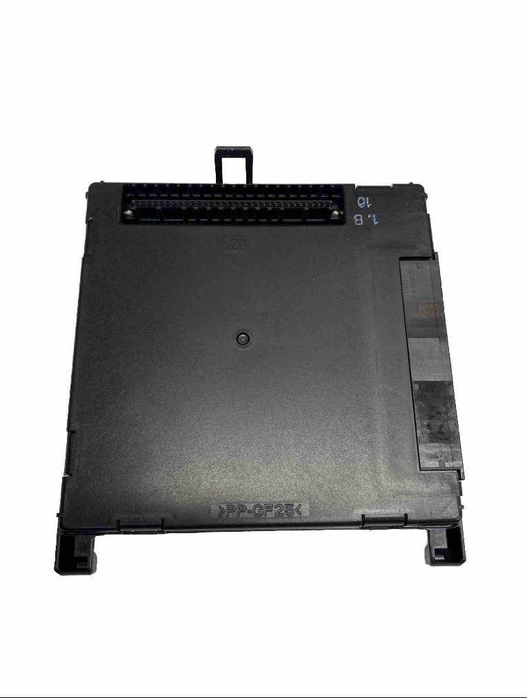 Toyota Camry multi network control module 2018 to 2019 assy OEM 8922106340